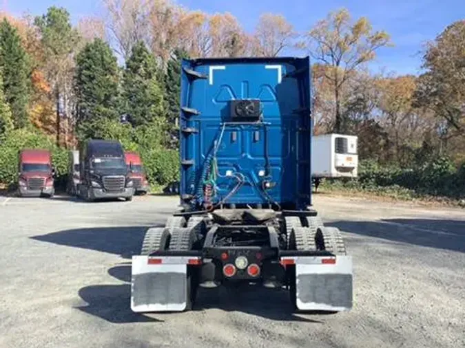 2021 Freightliner Cascadia