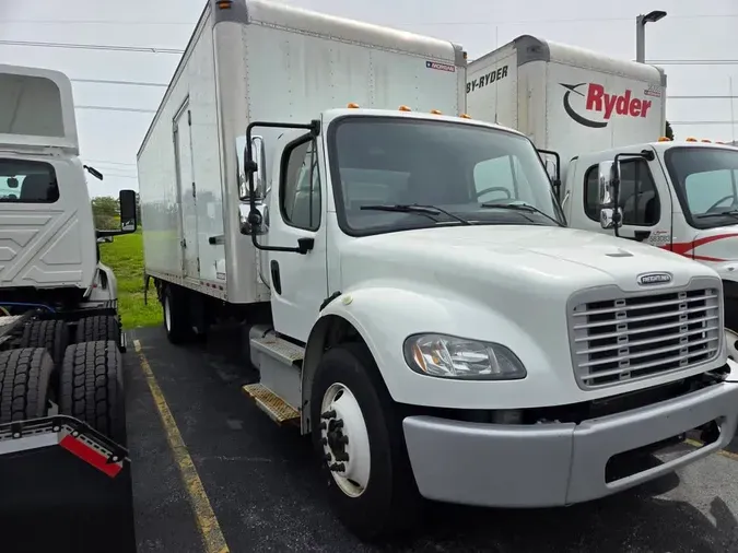 2018 FREIGHTLINER M2 106