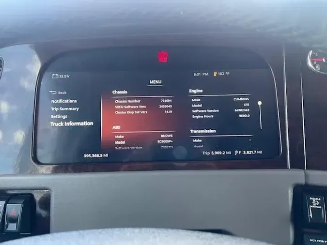 2022 Peterbilt 389