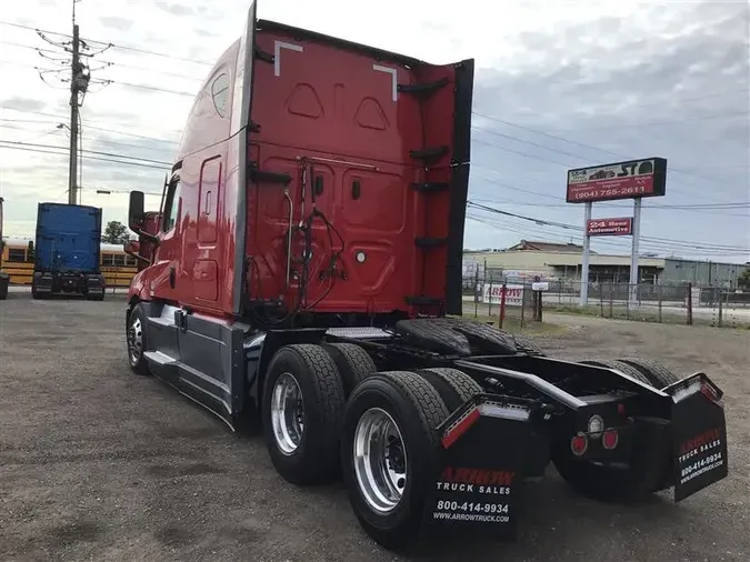 2021 FREIGHTLINER CA126