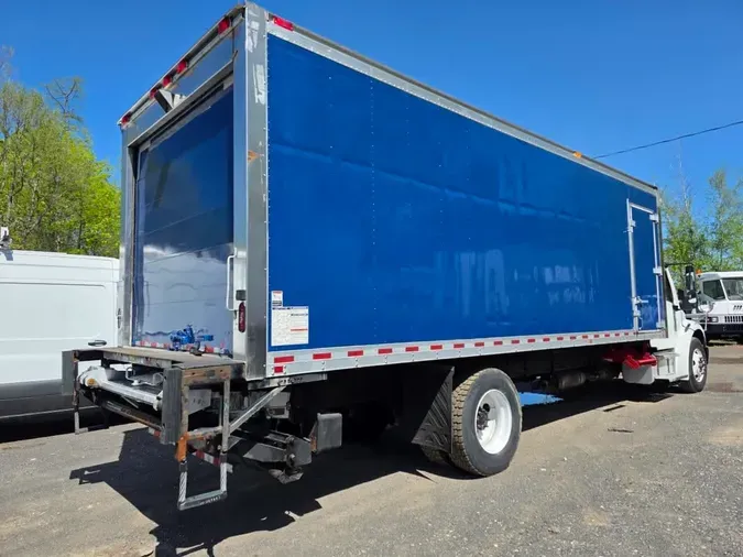 2017 FREIGHTLINER/MERCEDES M2 106