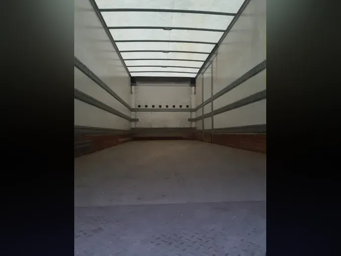 2020 FREIGHTLINER/MERCEDES M2 106