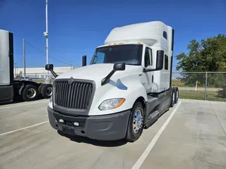 2022 International LT625