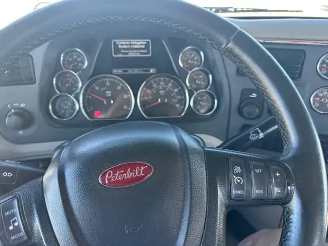 2020 Peterbilt 567