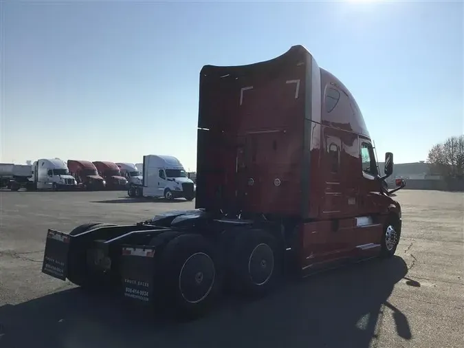 2022 FREIGHTLINER CA126