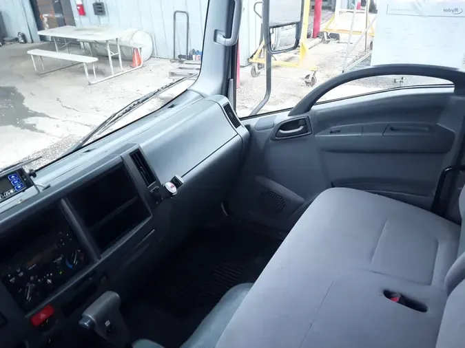 2018 ISUZU NPR