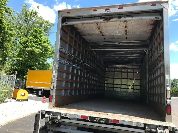 2016 FREIGHTLINER M2