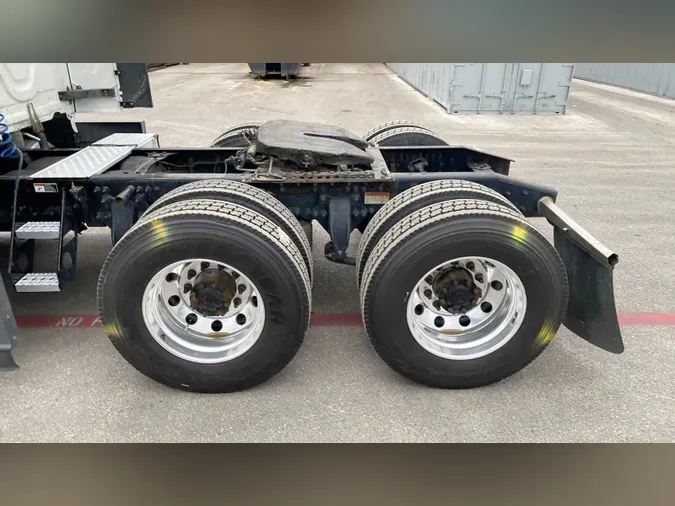 2022 Freightliner Cascadia 126