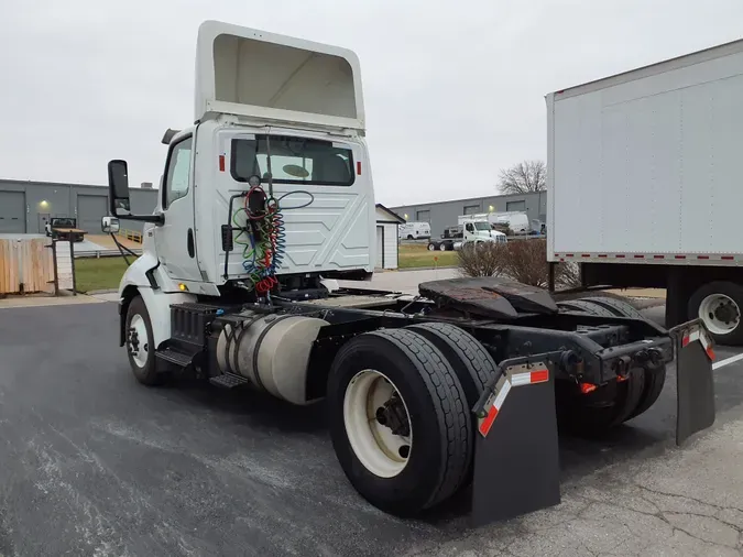 2019 NAVISTAR INTERNATIONAL RH613 DAYCAB S/A