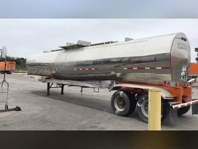 1996 STE 7b67e3a04be2d1de27e8edc4e1550ae6