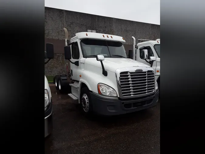 2019 FREIGHTLINER/MERCEDES CASCADIA 125