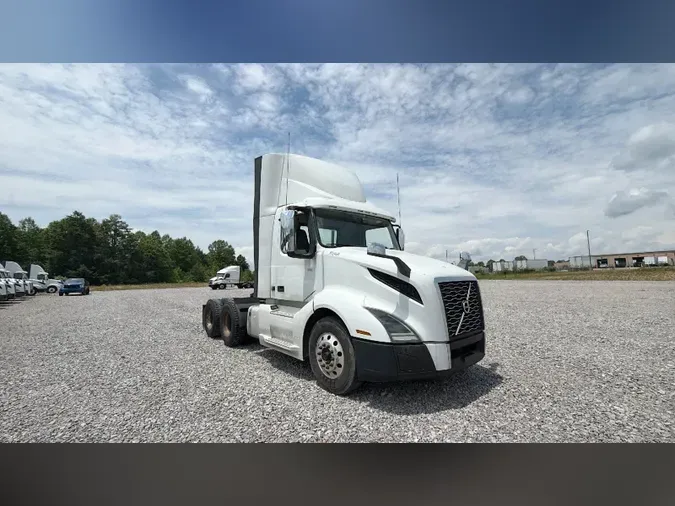 2020 Volvo VNL3007b6a99a27d898603f9cb69914d59c934