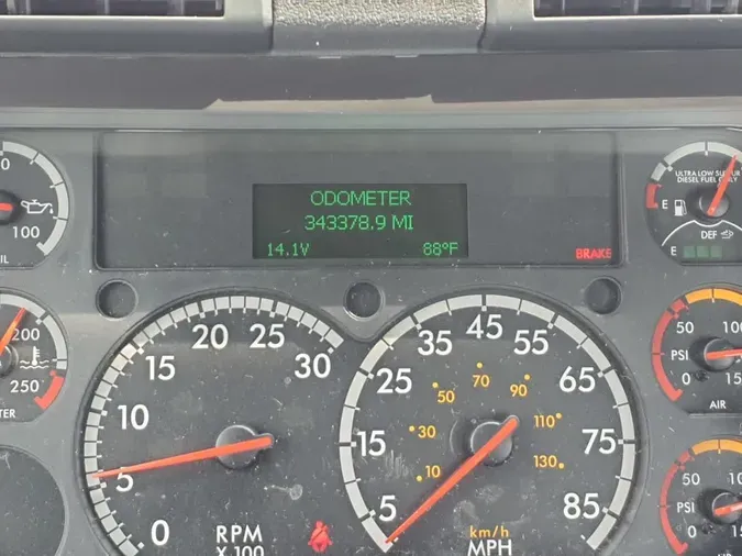 2018 FREIGHTLINER/MERCEDES CASCADIA 125