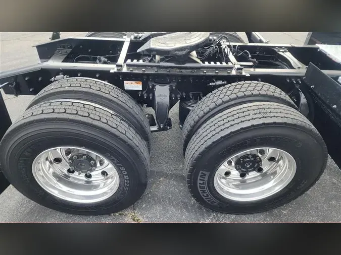 2020 FREIGHTLINER CA126