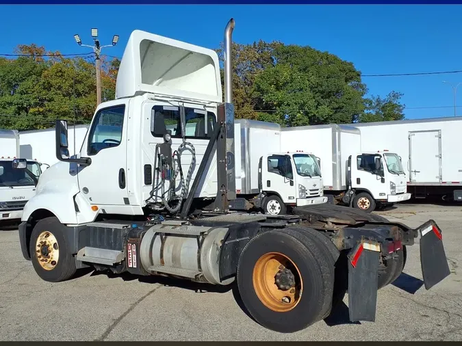 2021 NAVISTAR INTERNATIONAL LT625 DAYCAB S/A