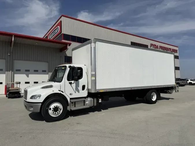 2021 Freightliner M2 106