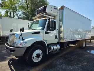 2020 NAVISTAR INTERNATIONAL MV607 (4X2)