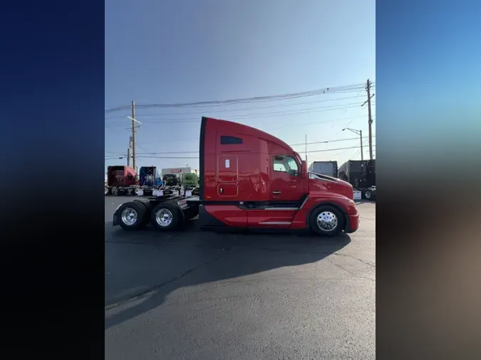 2025 Kenworth T680