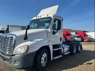 2017 FREIGHTLINER/MERCEDES CASCADIA 125