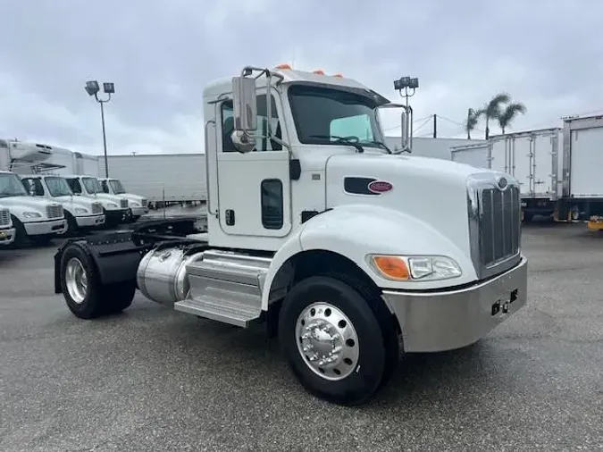 2018 Peterbilt 337