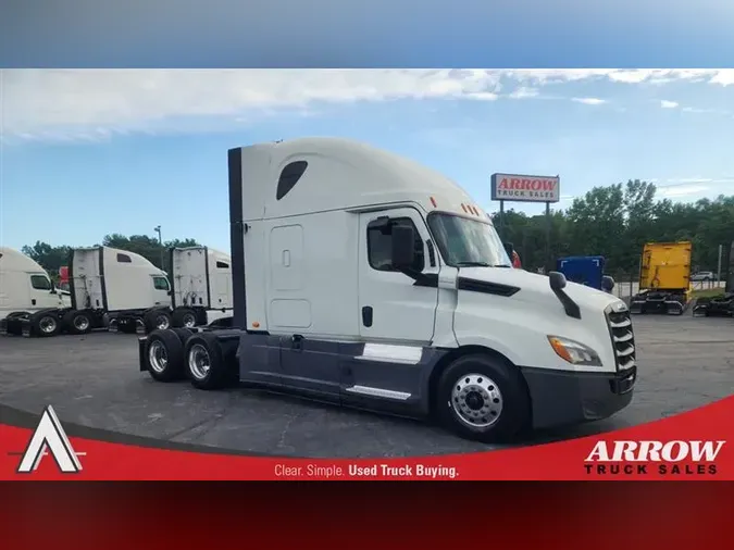 2020 FREIGHTLINER CA126