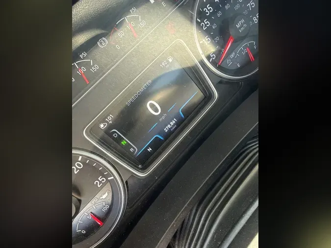 2019 NAVISTAR INTERNATIONAL RH613 DAYCAB S/A