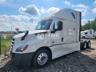 2023 FREIGHTLINER Cascadia 126