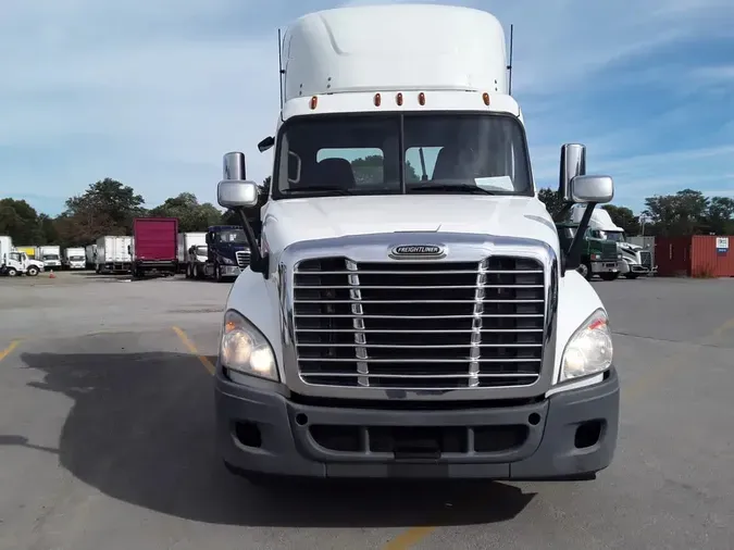 2020 FREIGHTLINER/MERCEDES CASCADIA 125