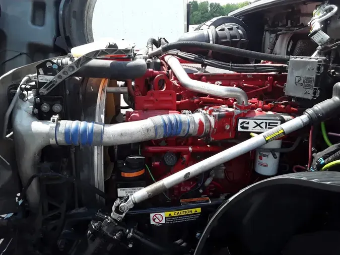 2019 VOLVO VNL64T-760