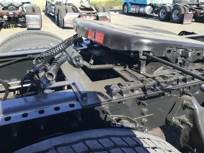 2021 INTERNATIONAL LT625