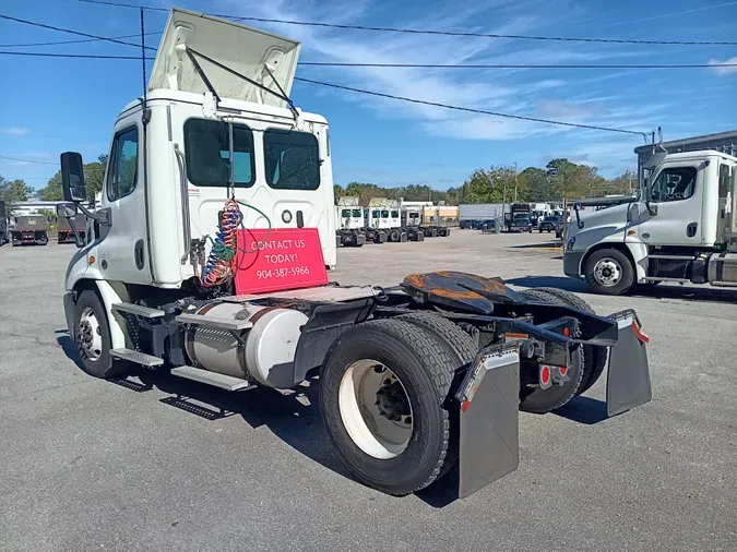 2018 FREIGHTLINER/MERCEDES CASCADIA 113