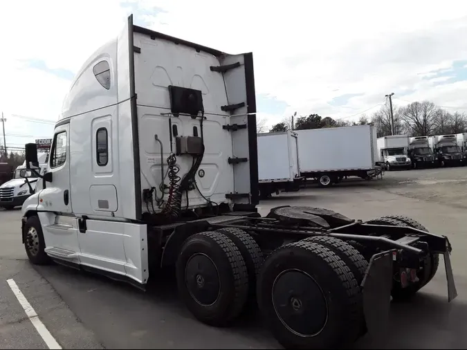 2019 FREIGHTLINER/MERCEDES CASCADIA 125