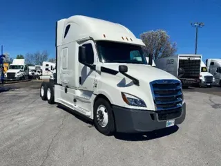 2020 FREIGHTLINER T12664ST