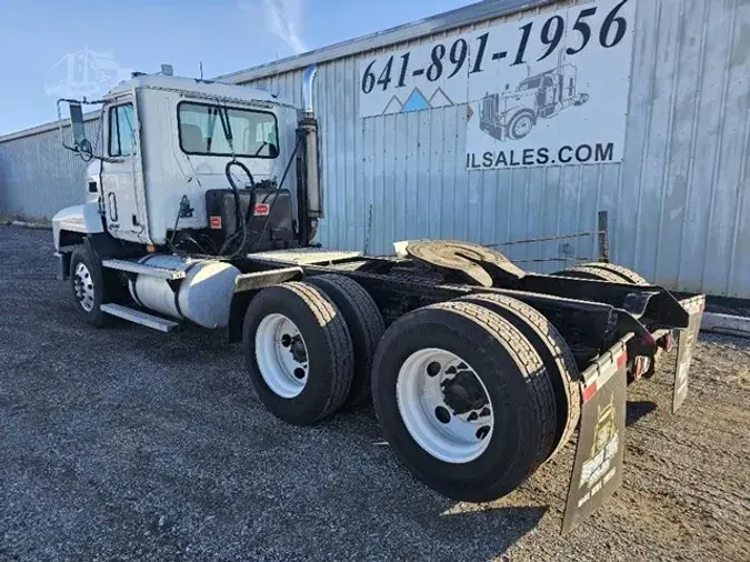 1999 MACK CH600