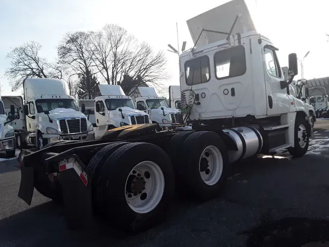 2018 FREIGHTLINER/MERCEDES CASCADIA 125