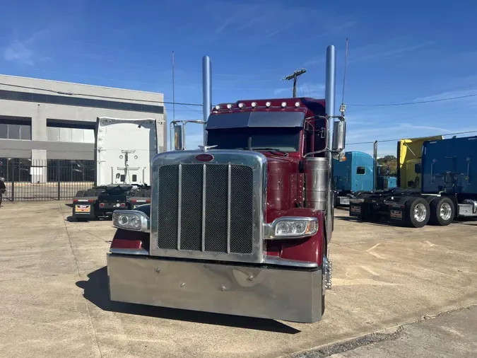 2022 Peterbilt 389