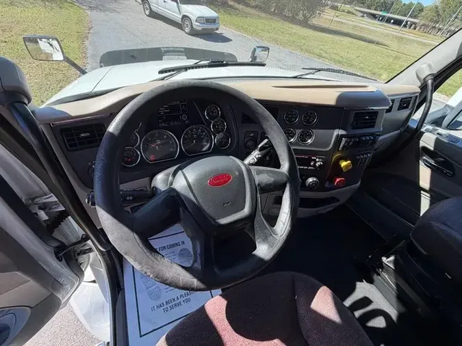 2022 Peterbilt 5797b87cffac31bda348c09d93da229a400