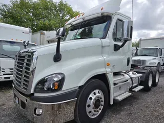 2018 FREIGHTLINER/MERCEDES CASCADIA 125