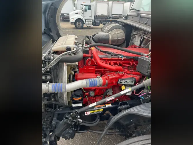 2019 VOLVO VNL64T-3007b8a3bcc1c9f2ada62ead68c1af62de7