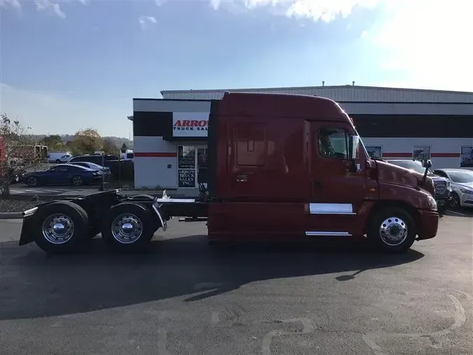 2019 FREIGHTLINER CASCADIA