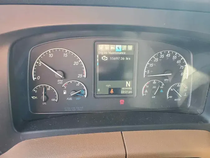 2020 FREIGHTLINER Cascadia 126
