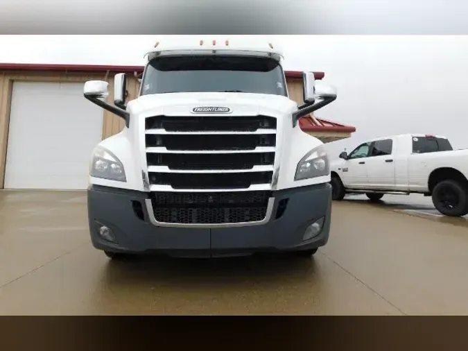 2020 Freightliner Cascadia