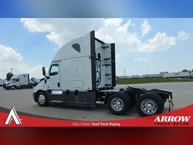 2020 FREIGHTLINER CA126