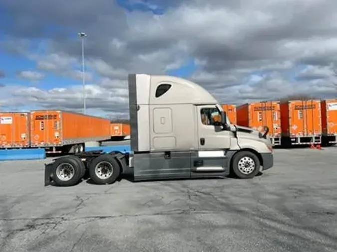 2021 Freightliner Cascadia