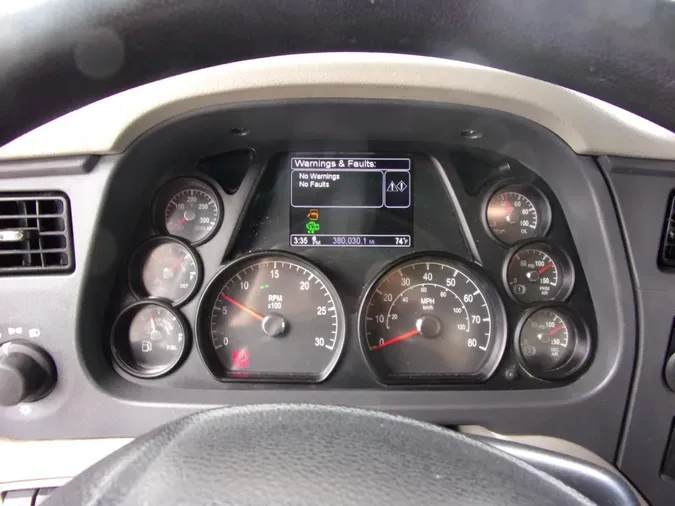 2020 Peterbilt 5677b941f904f5d2c57b10c8b4ac2ff167b