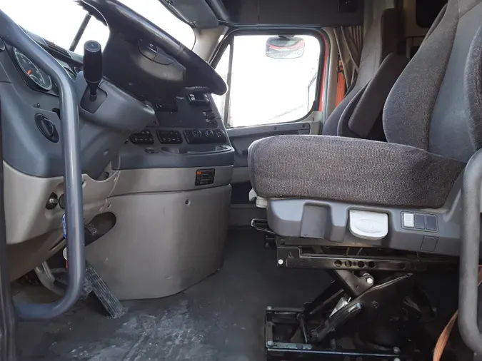 2018 FREIGHTLINER/MERCEDES CASCADIA 125