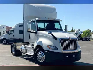 2022 INT LT625 4x2