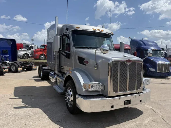 2021 Peterbilt 567