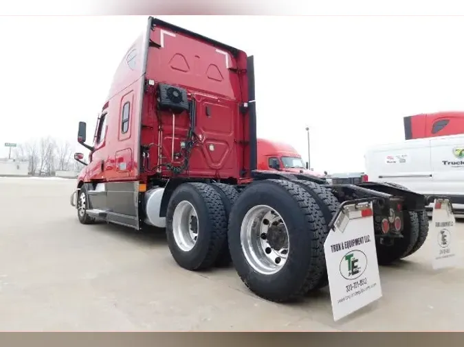 2020 Freightliner Cascadia