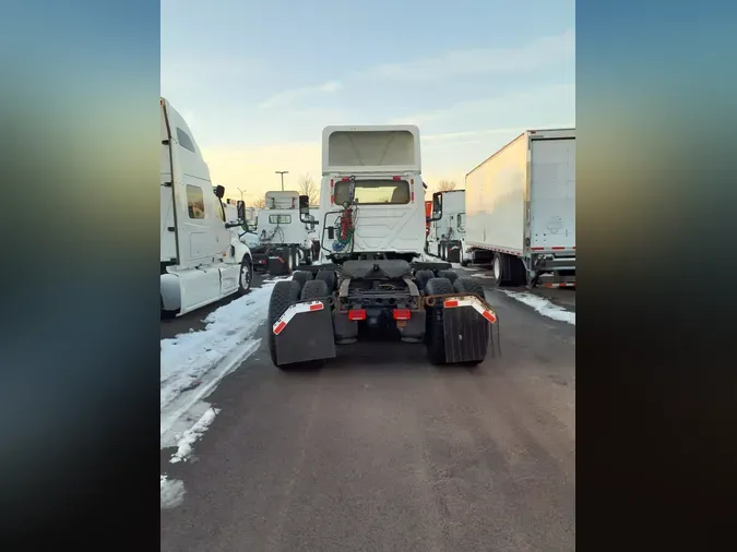 2019 NAVISTAR INTERNATIONAL LT625 DAYCAB T/A7b98cac19562f48fb4f7b559a7e47cc8